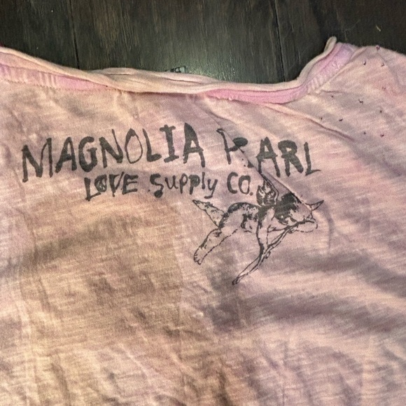 Magnolia Pearl Pink Graphic Tee, Pristine cond, Nvr worn, w/tags - Picture 4 of 4